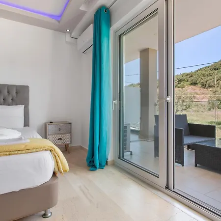 Apartment Dionysia S4 *