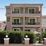 Dionysia S4 Apartmán