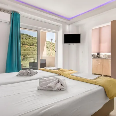 Apartament Dionysia S4 *